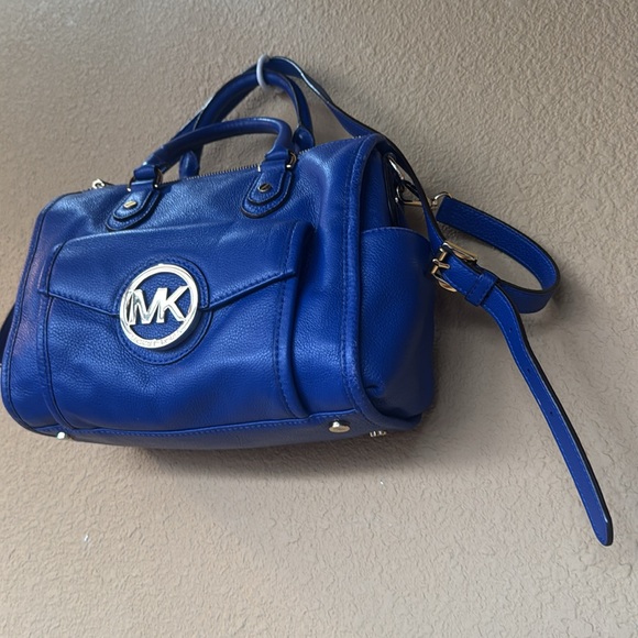 MICHAEL KORS BLUE LEATHER SATCHEL PURSE HANDBAG . - Picture 3 of 12